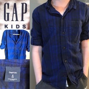 GAP Button-Down Shirt - Boys size Med 8